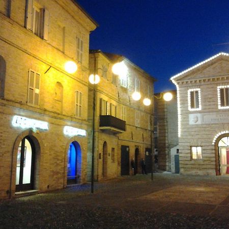 Apartment Largo Del Teatro Porto San Giorgio Extérieur photo