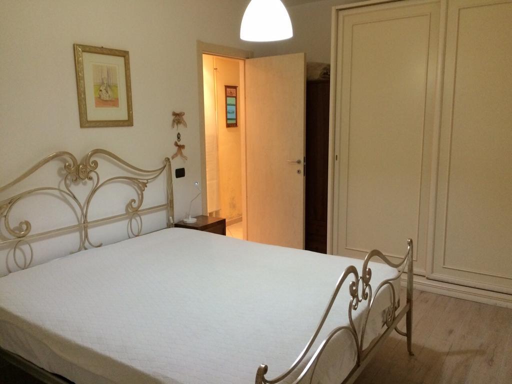 Apartment Largo Del Teatro Porto San Giorgio Chambre photo