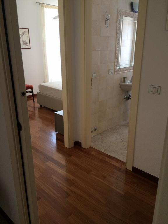 Apartment Largo Del Teatro Porto San Giorgio Chambre photo
